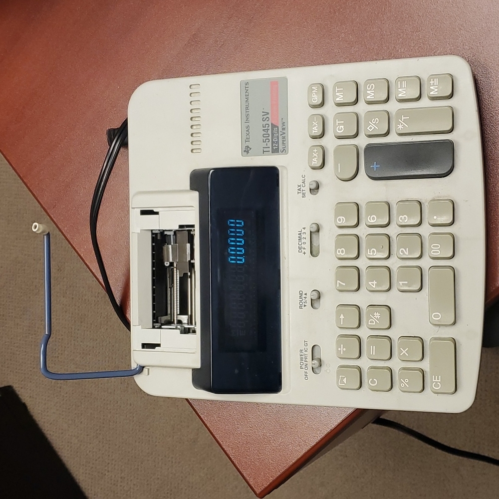 Texas Instruments Electronic Calculator  Model TI-5045SV‎